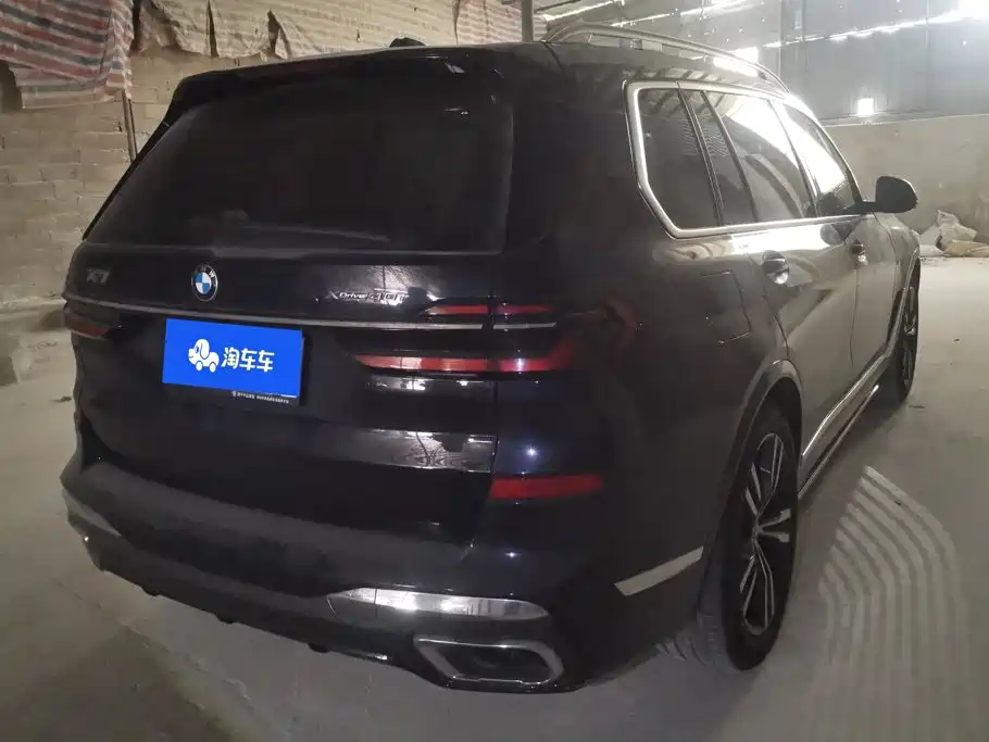 Фото 3 - BMW X7