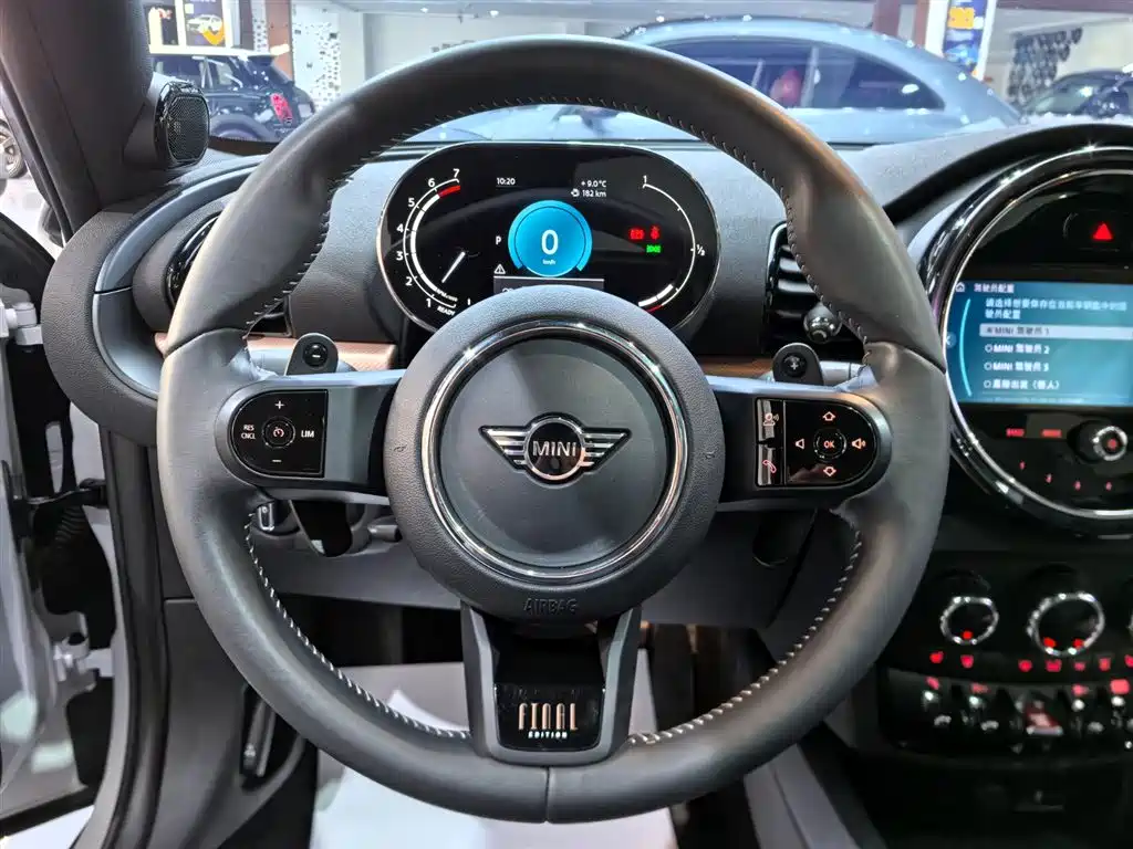 MINI CLUBMAN