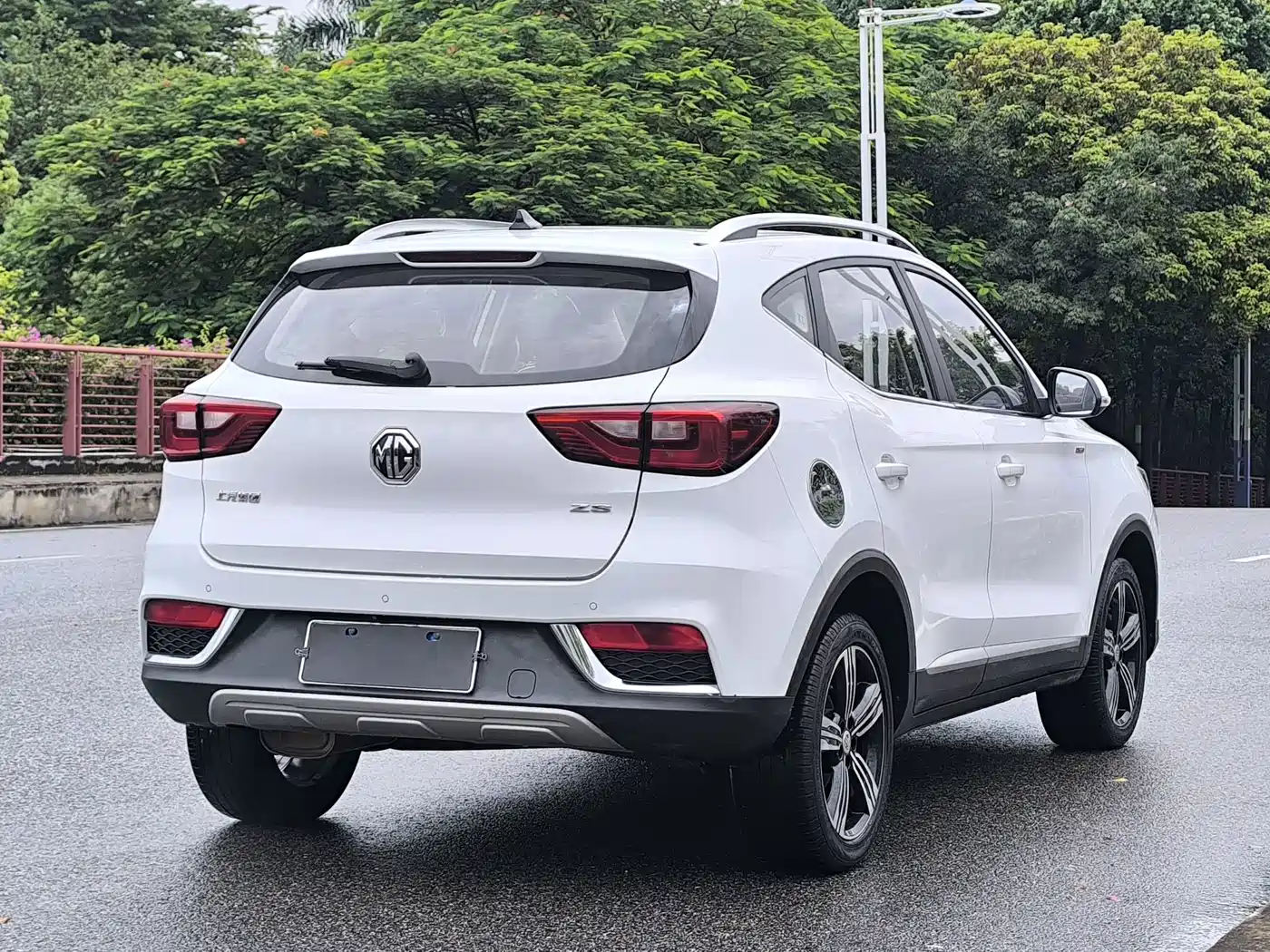 MG ZS 2017 2017 1.5L Auto Premium Internet Edition