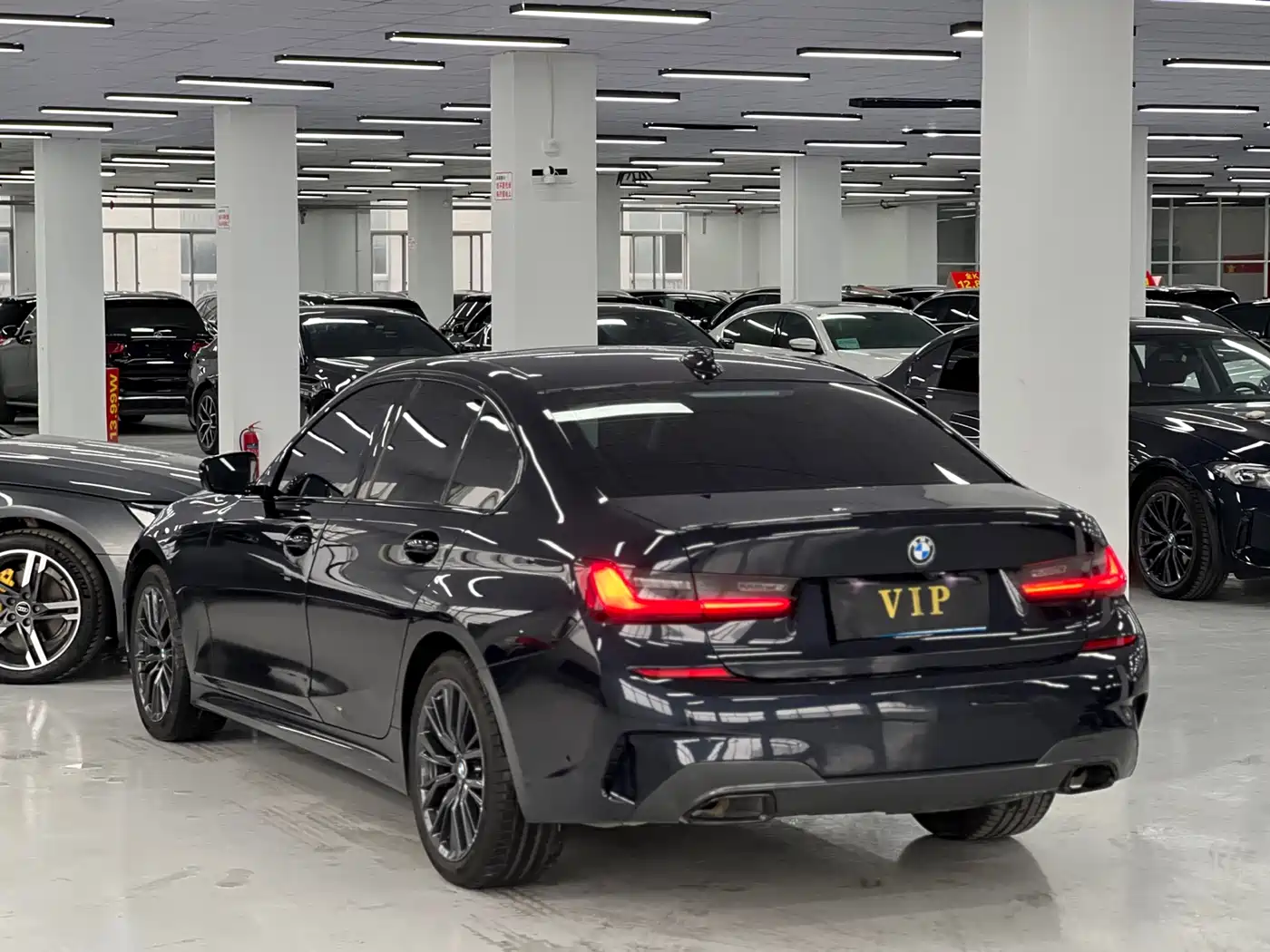 BMW 3 Series 2022 325i M Sport Shadow Edition фото 7