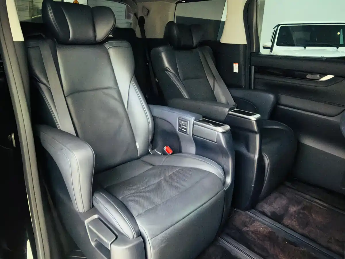Toyota Vellfire 2020 2019 Hybrid 2.5L HV Luxury Edition