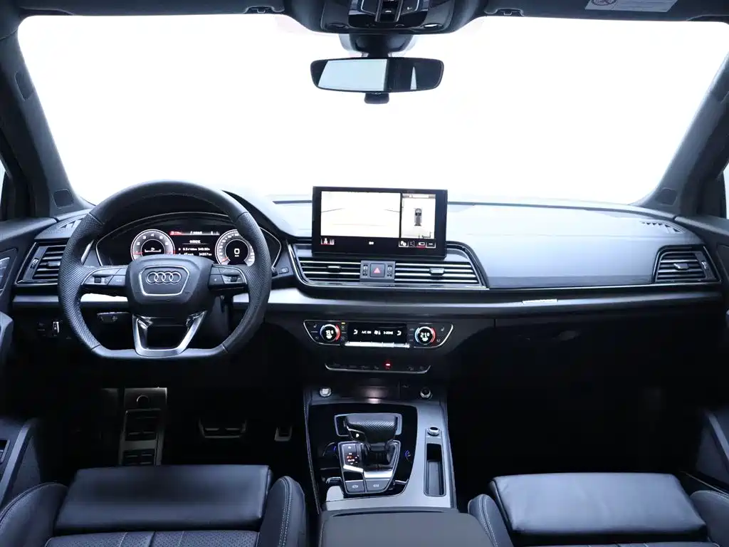 Audi Q5L 2023 45T Luxury Dynamic фото 13