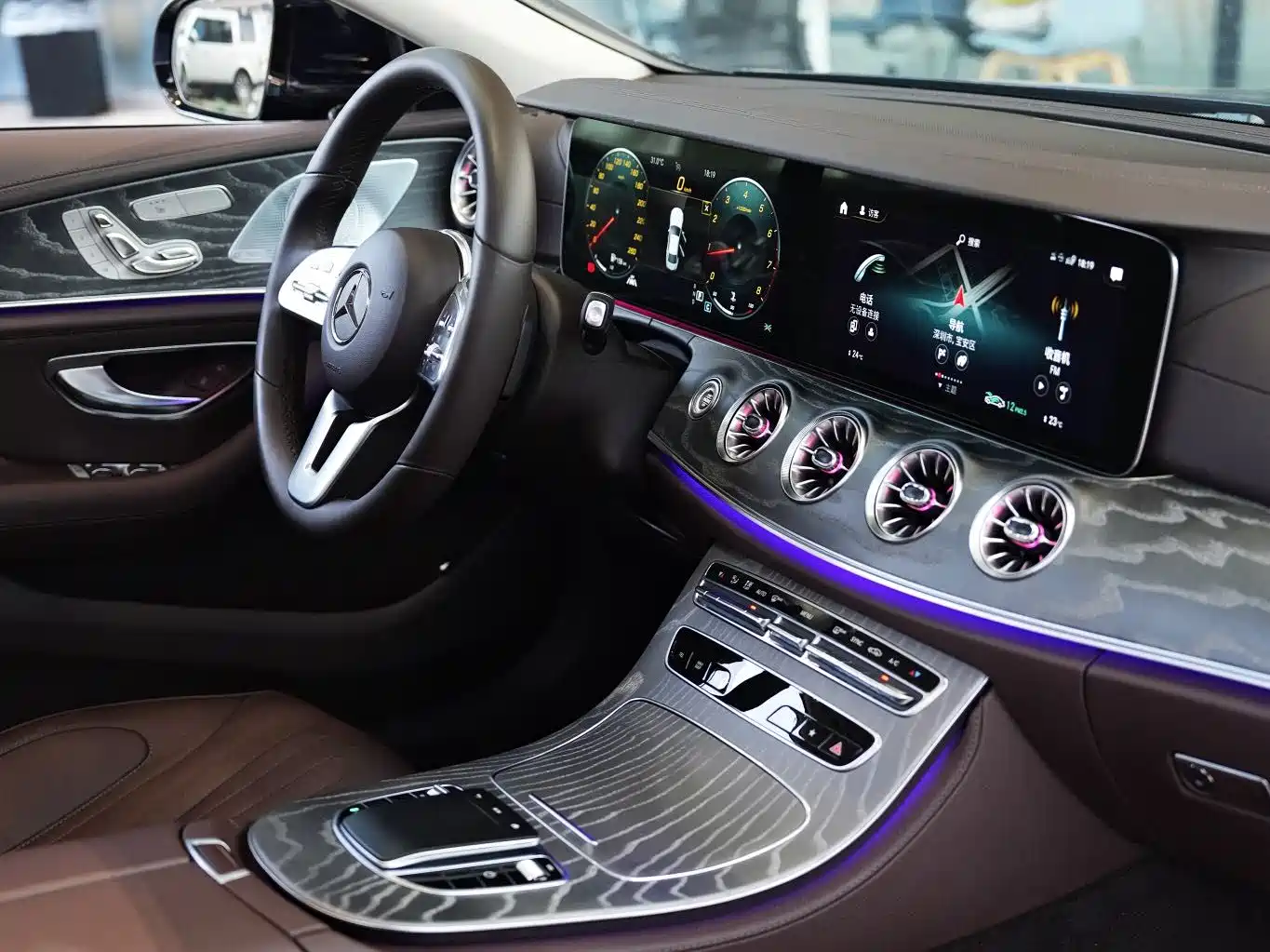 Mercedes-Benz CLS 2021 Facelift CLS 300 Luxury фото 5