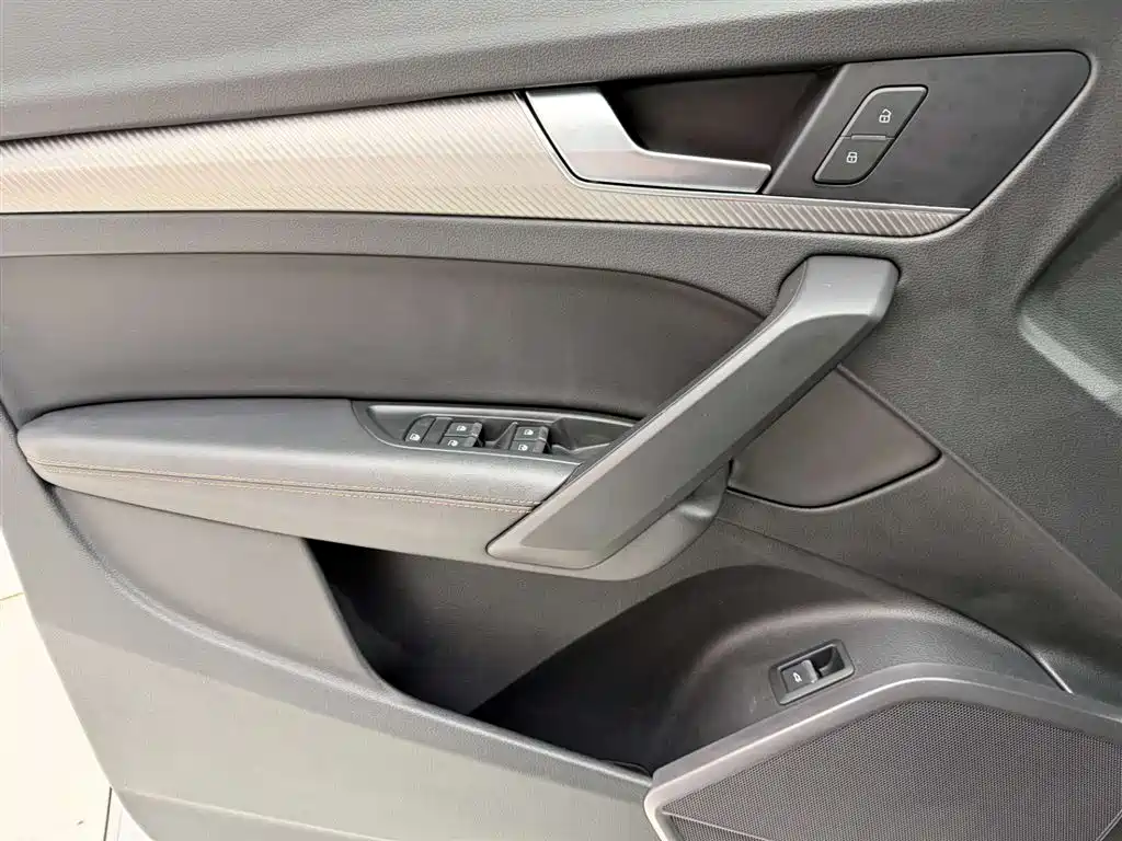 Audi Q5L 2018 45 TFSI Exclusive Fashion (China V) фото 21