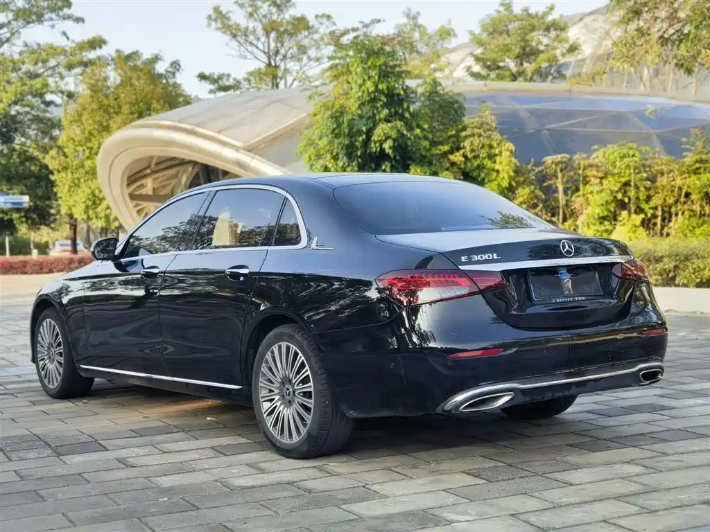  E CLASS