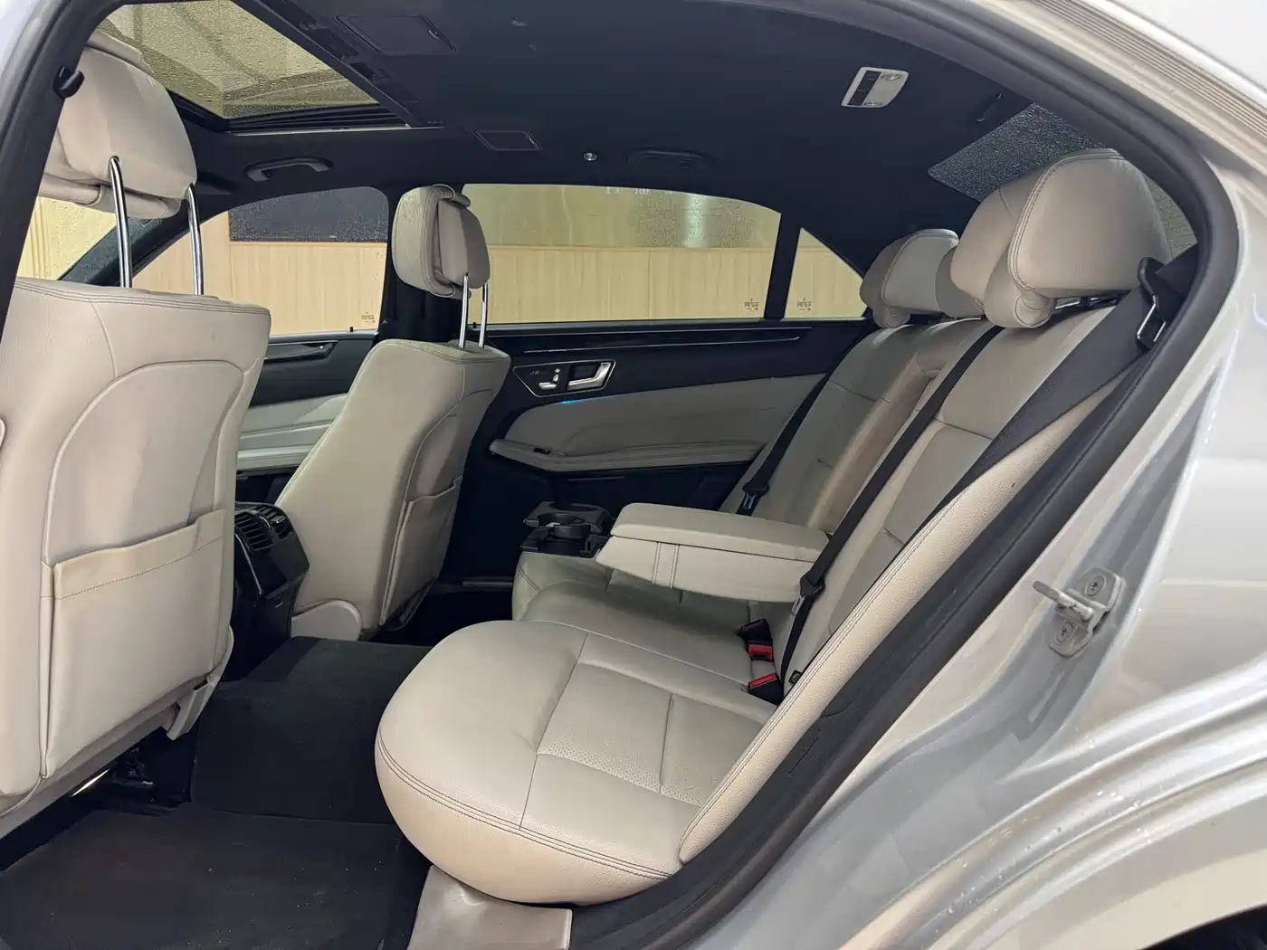 Mercedes-Benz E-Class 2014 E 260 L Sport фото 9