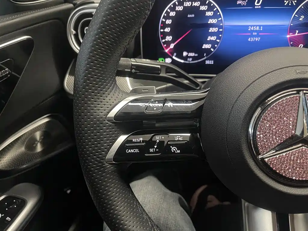 Фото 21 - Mercedes-Benz C-Class