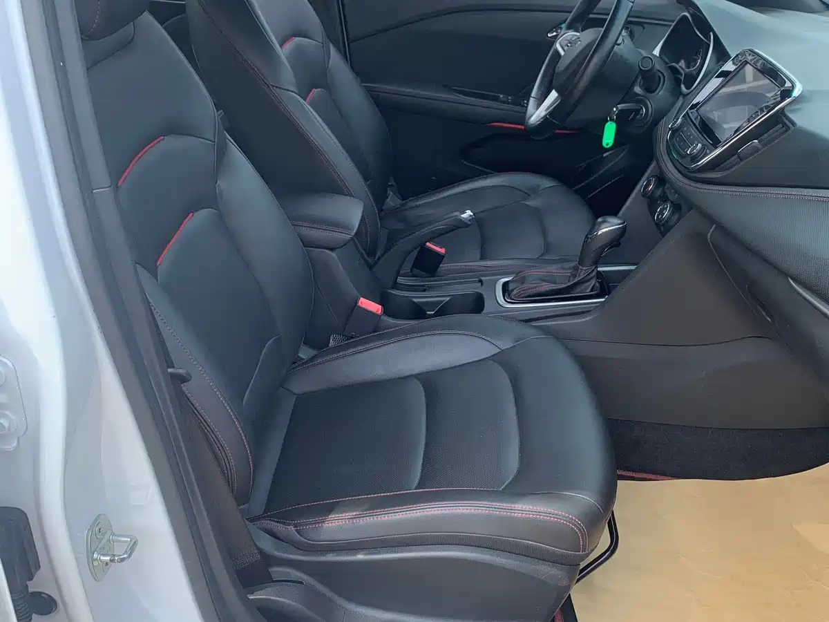 Chevrolet Monza 2019 RS 330T Auto Smooth Edition China VI фото 11