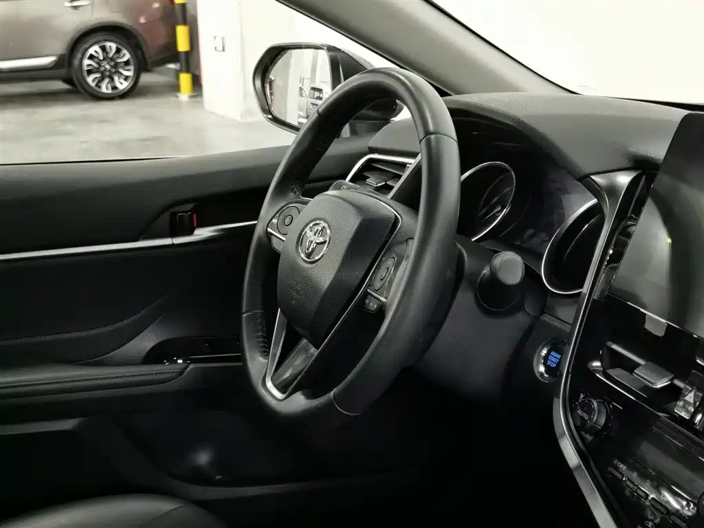 Toyota Camry 2021 2.0G Luxury Edition фото 22