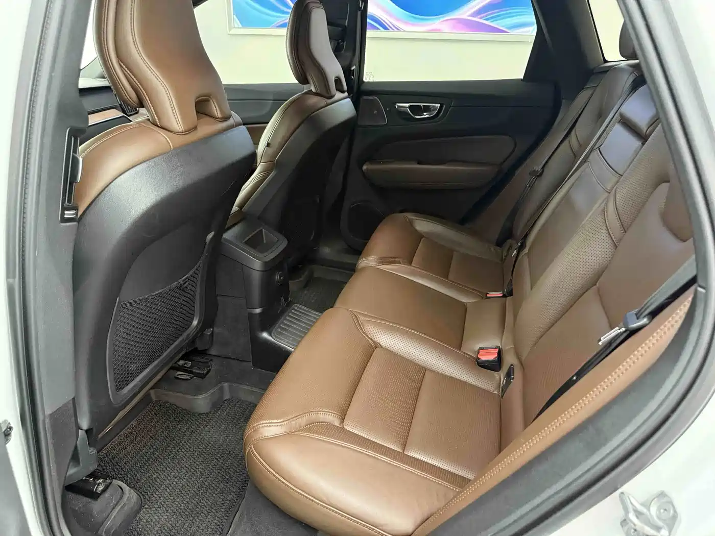 Фото 9 - Volvo XC60 Plug-in Hybrid