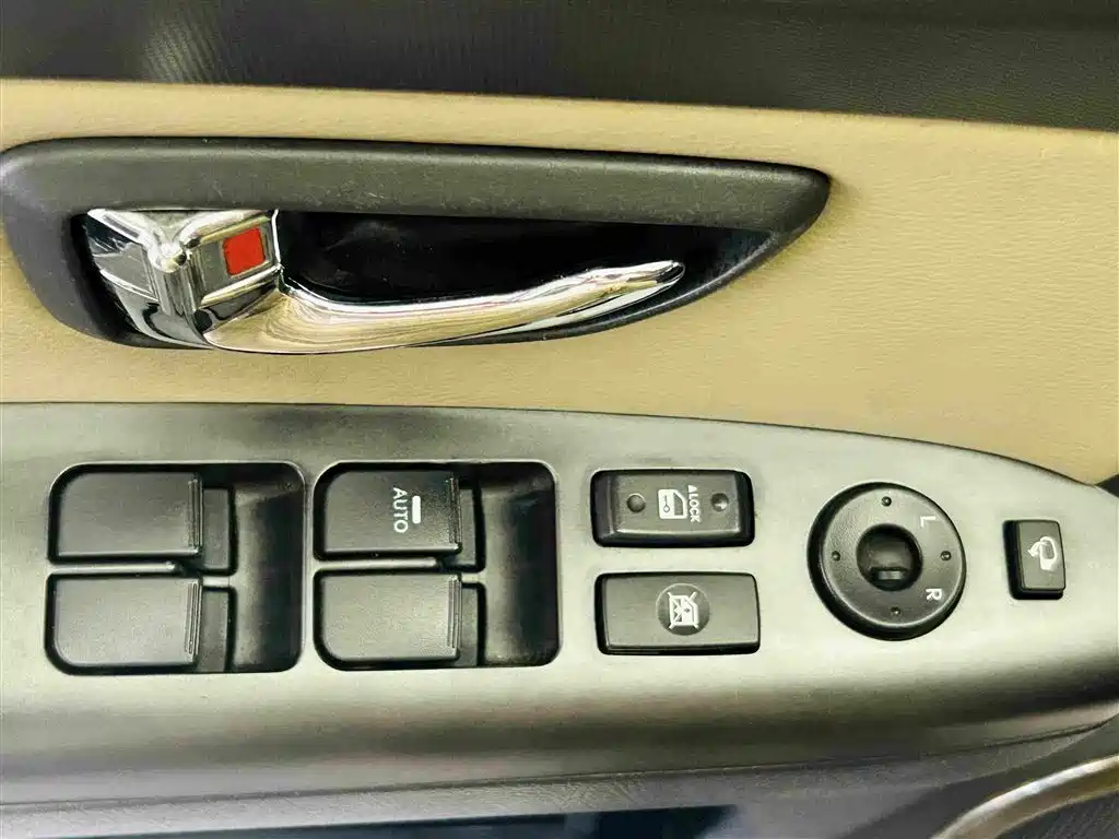 Kia Soul 2010 2010 1.6L AT GL