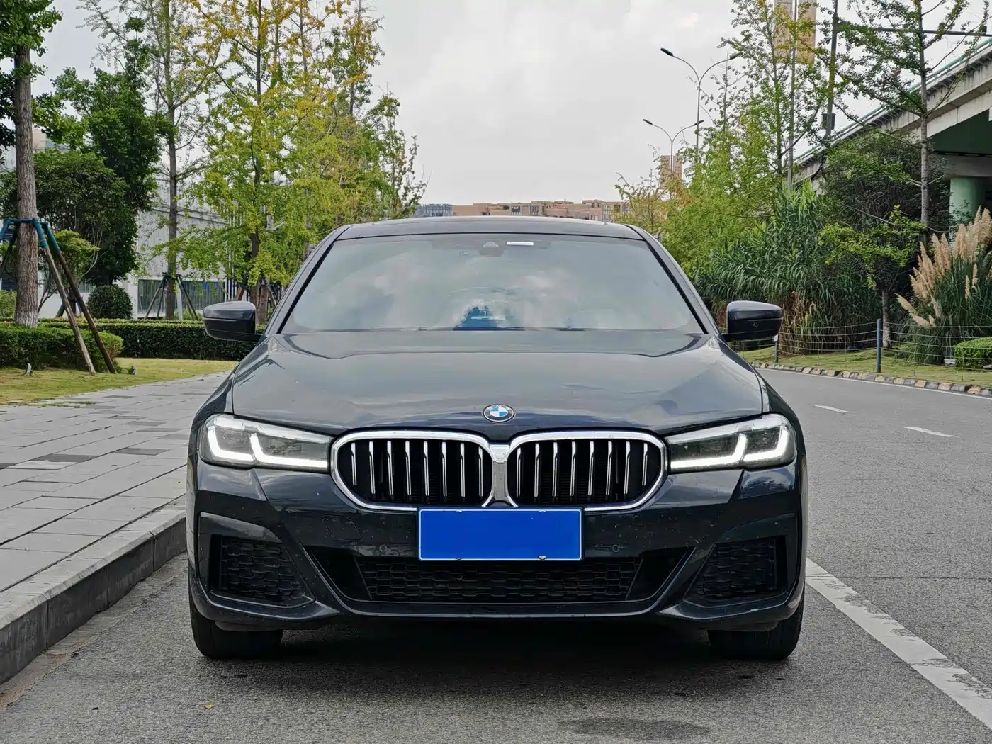BMW 5 Series 2022 Facelift 525Li M Sport Package фото 2