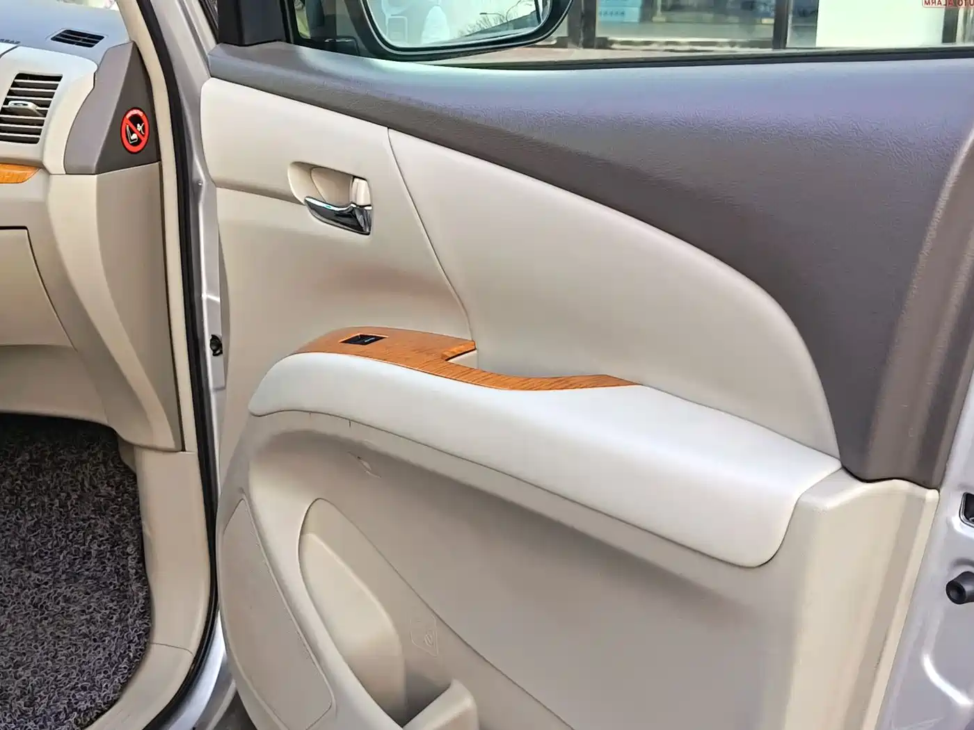 Toyota Previa 2007 3.5L 7-Seater Luxury фото 13