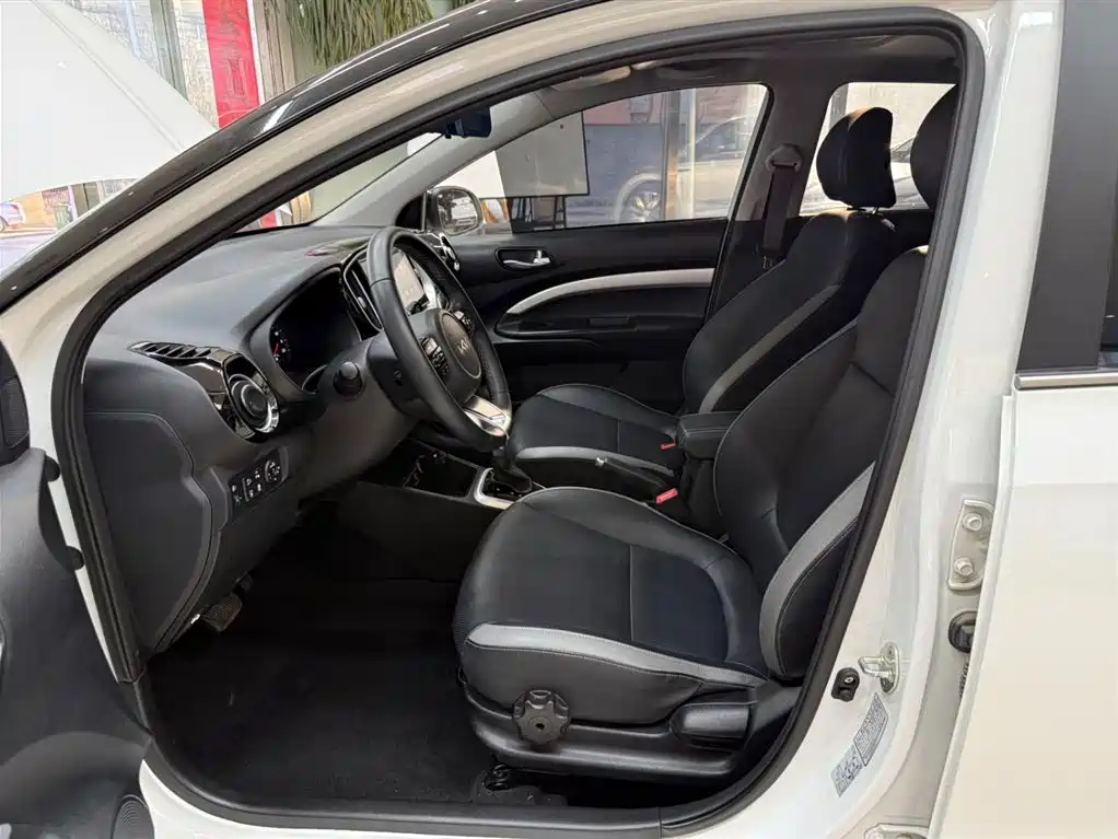Kia KX1 2021 1.4L CVT Fun Sunroof Version фото 7