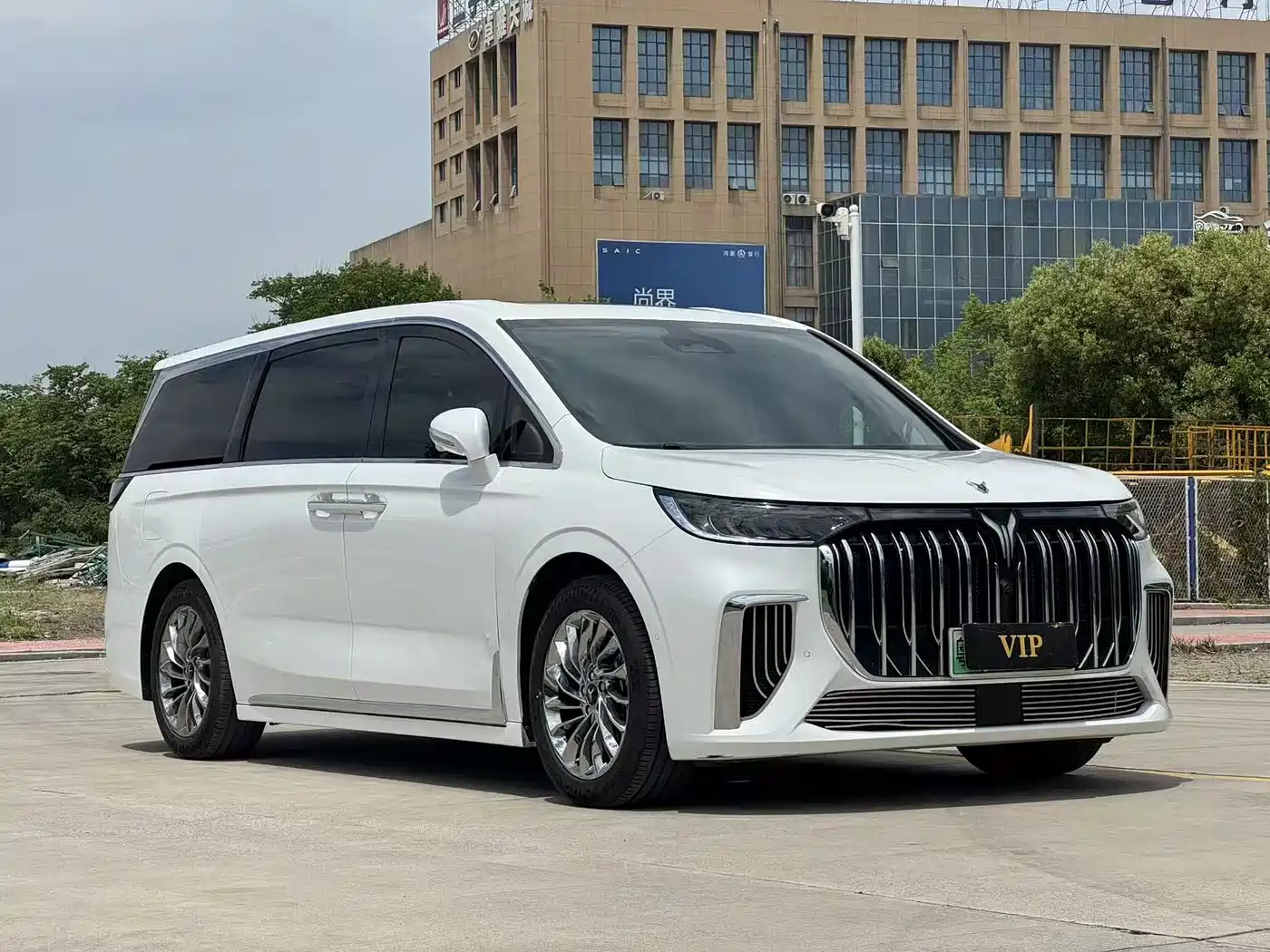 Voyah Auto Voyah Dreamer 2022 Low-carbon Dream+Smart Package фото 6
