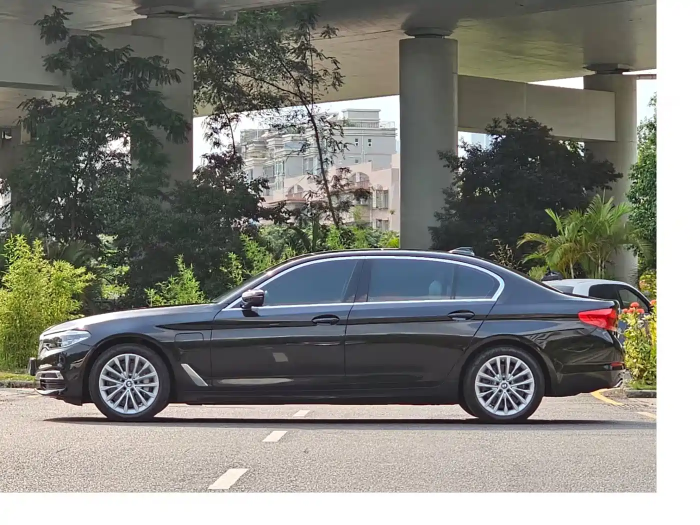 BMW 5 SERIES NEW ENERGY