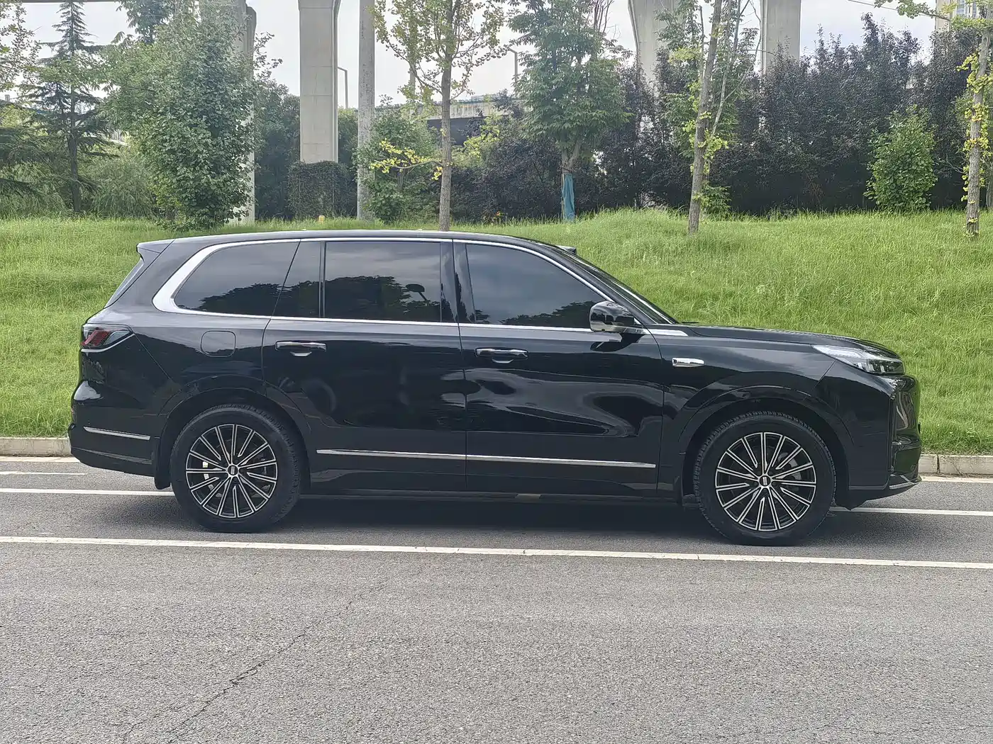 Geely Galaxy Galaxy M9 2025 2025 Model 230km 2WD Explorer+ Edition