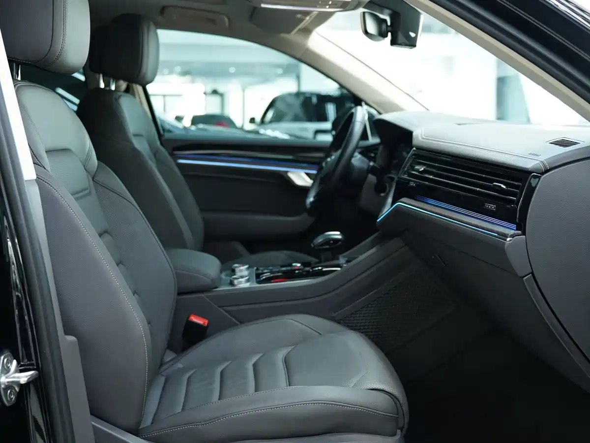 Photo 4 - Volkswagen Touareg
