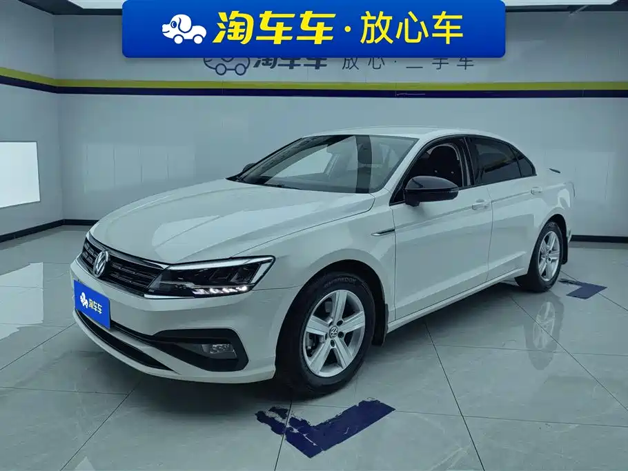 Volkswagen Lamando 2021 230TSI DSG Fashion Edition