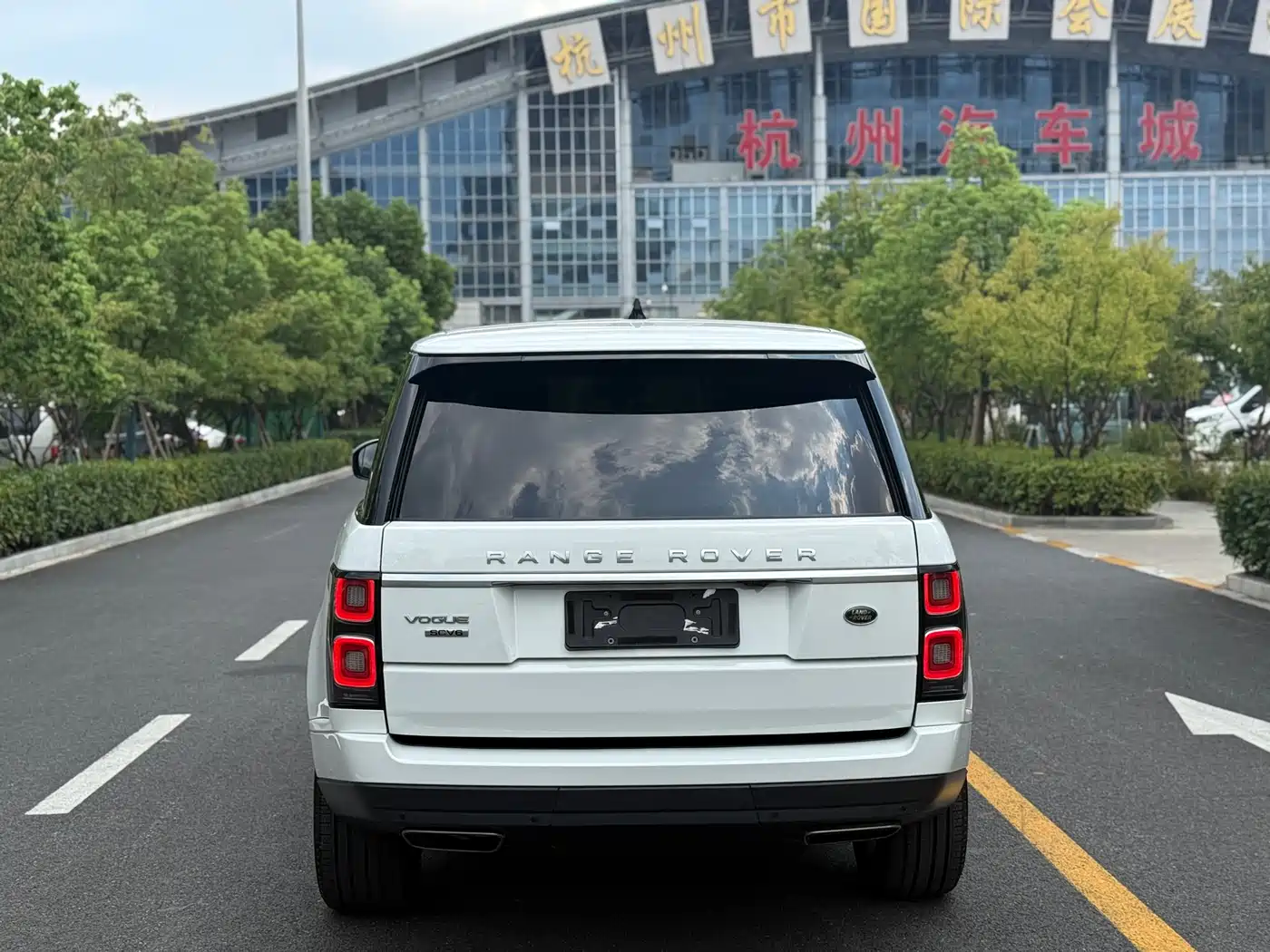 Land Rover Range Rover 2018 3.0 SC V6 Vogue Heritage Edition фото 14