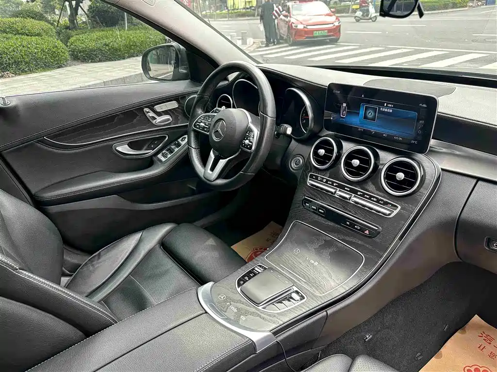 Mercedes-Benz C-Class 2019 C 260 L Sport фото 21
