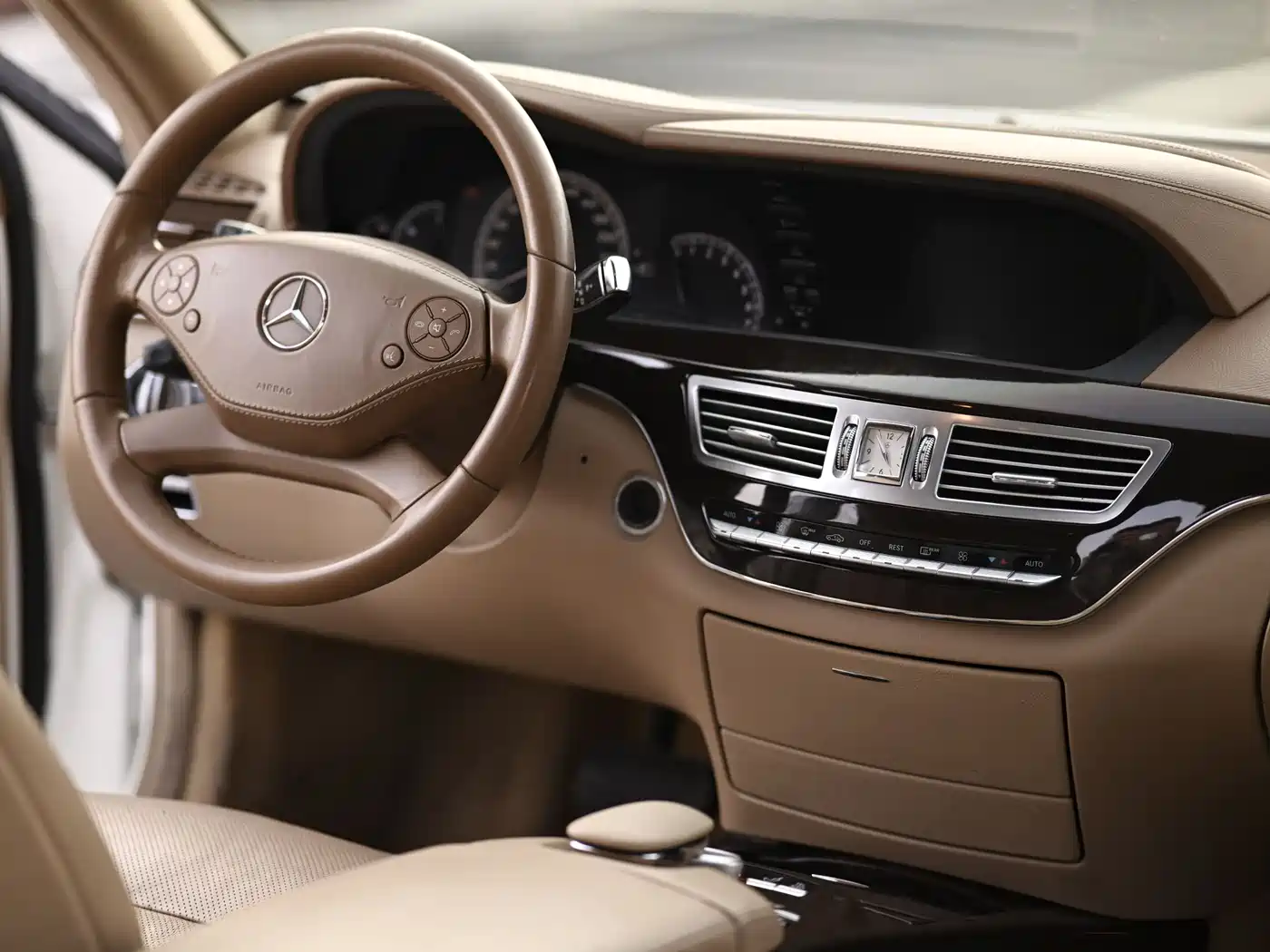 Mercedes-Benz S-Class 2010 S 300 L Luxury фото 6