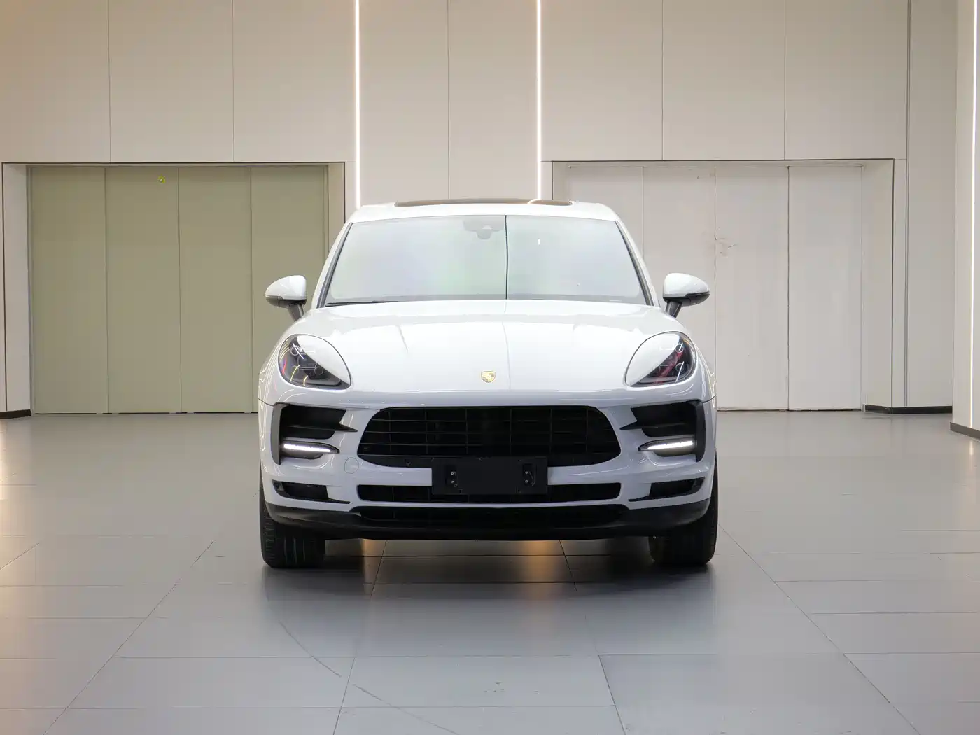 Porsche Macan 2018 Macan 2.0T фото 2