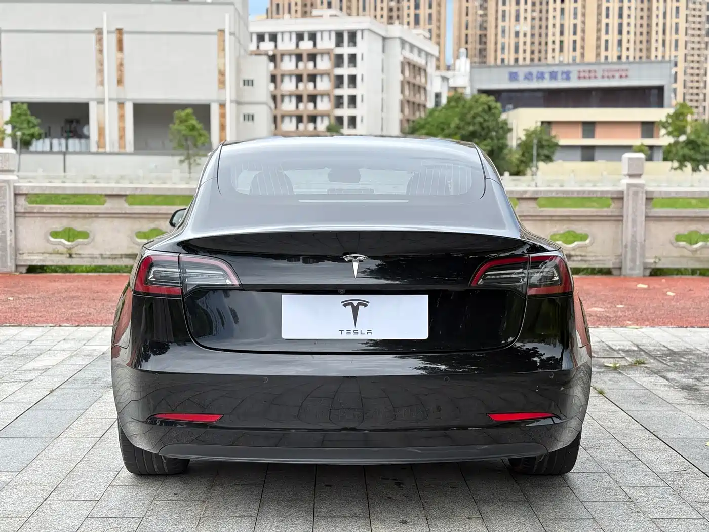 Tesla Model 3 (Import) 2019 2019 Standard Range RWD Upgraded Edition