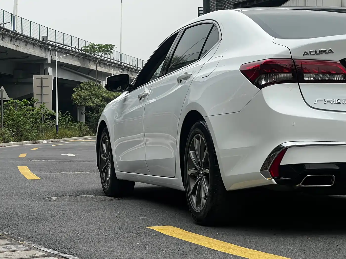 Acura TLX-L 2018 2.4L Joy Edition фото 16
