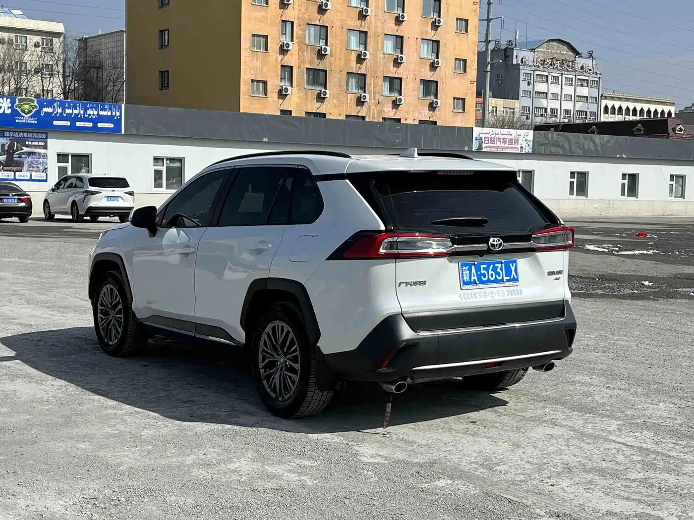 Toyota Wildlander 2023 2.0L CVT AWD Luxury PLUS фото 11