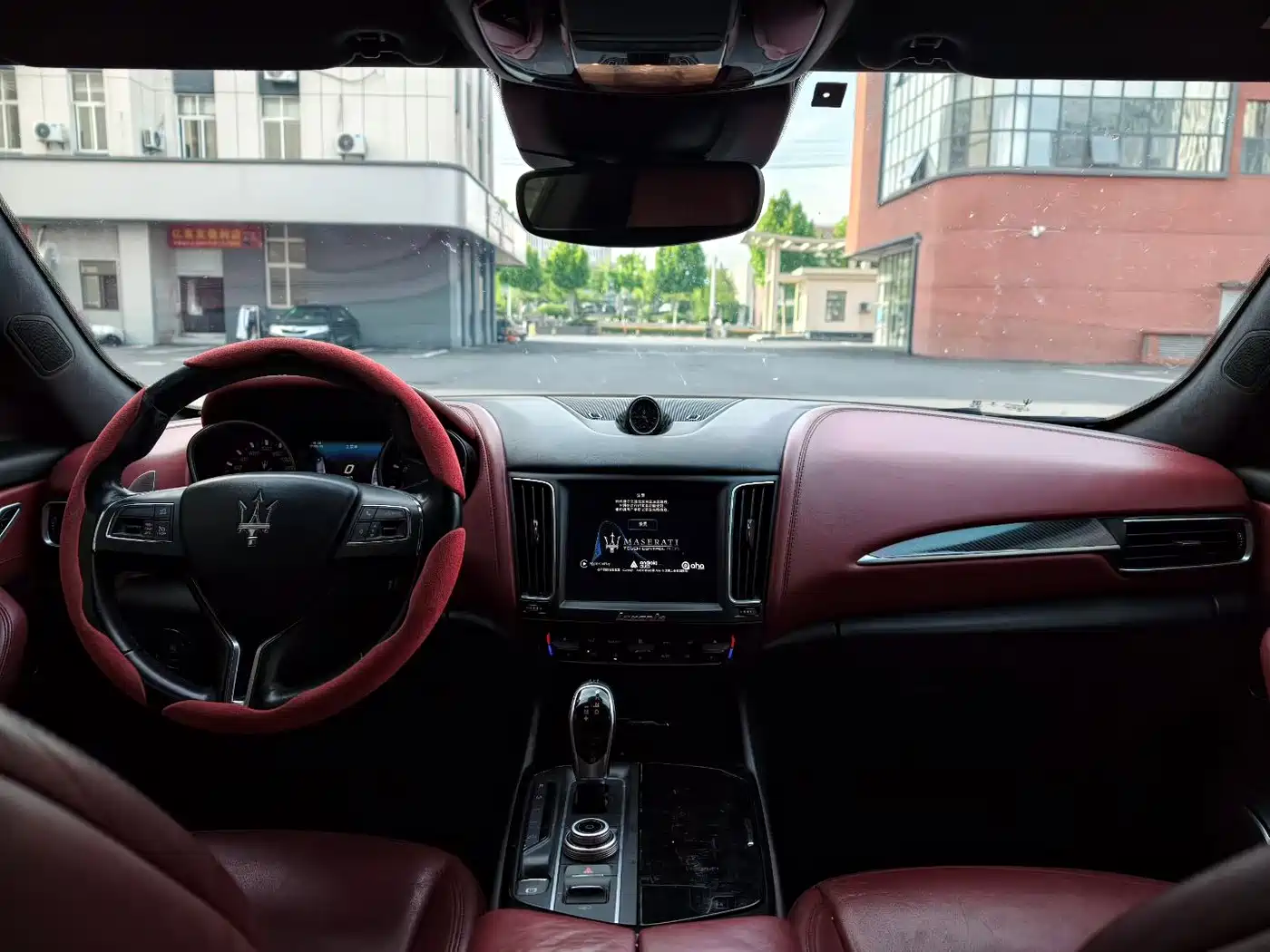 Maserati Levante 2016 3.0T Standard фото 3
