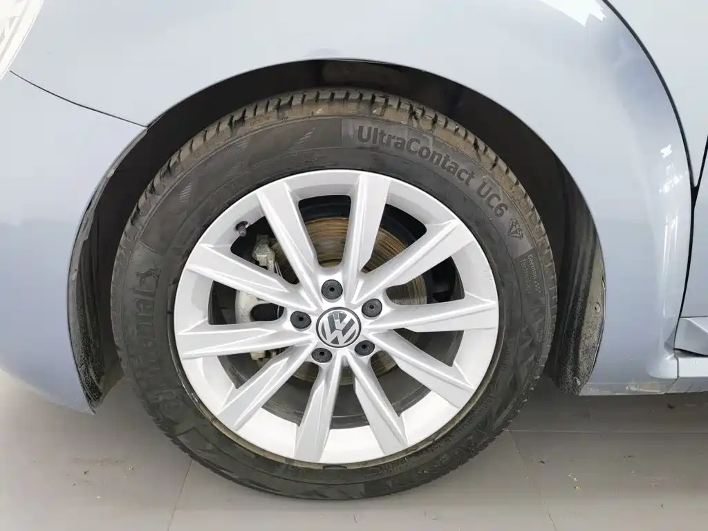 Volkswagen Beetle 2018 2018 180TSI Trend Joy Edition