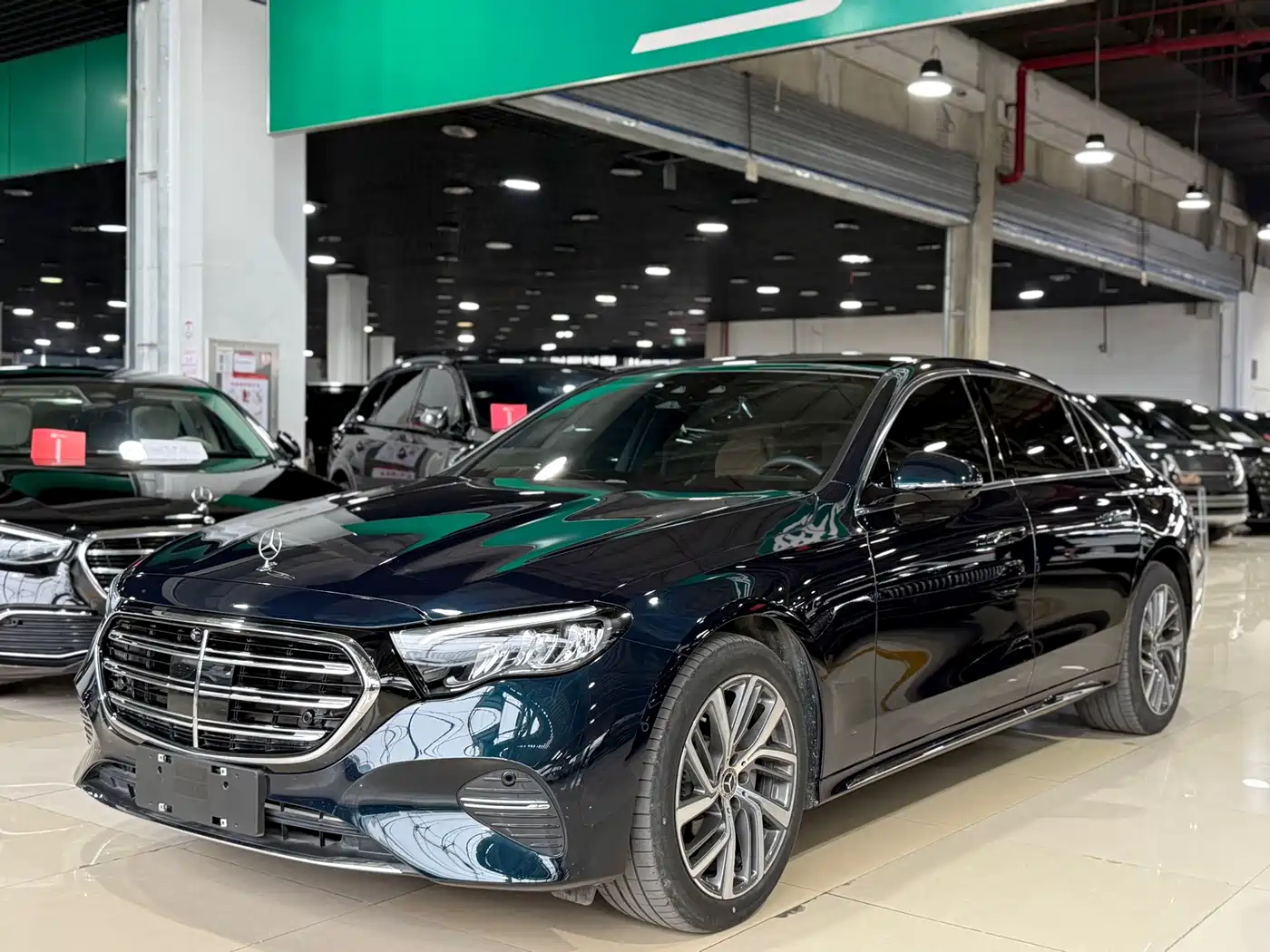 Mercedes-Benz E-Class 2024 E 300 L Fashion