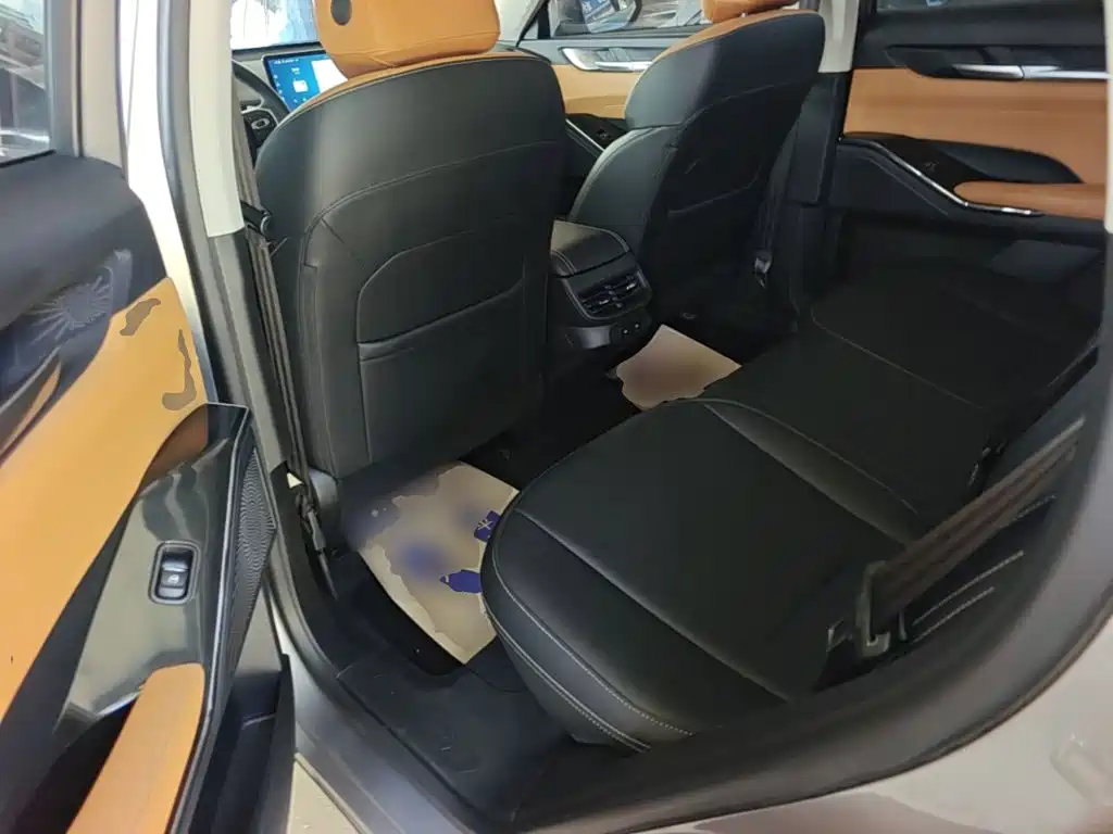 Фото 17 - Haval H6