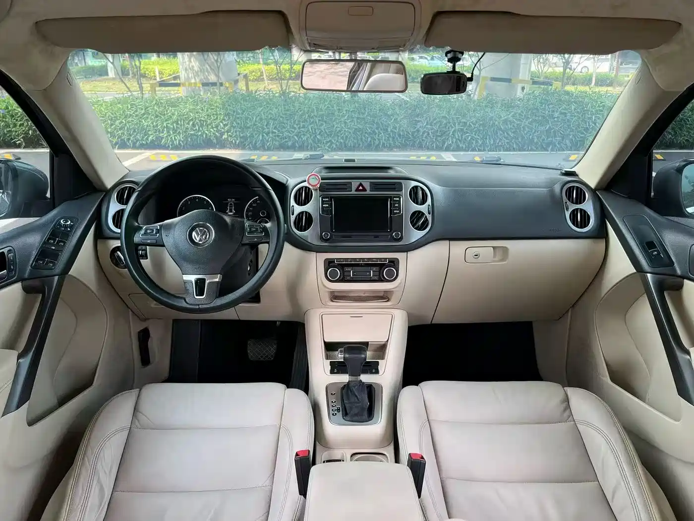 Volkswagen Tiguan 2010 1.8TSI Automatic 2WD Trend фото 8