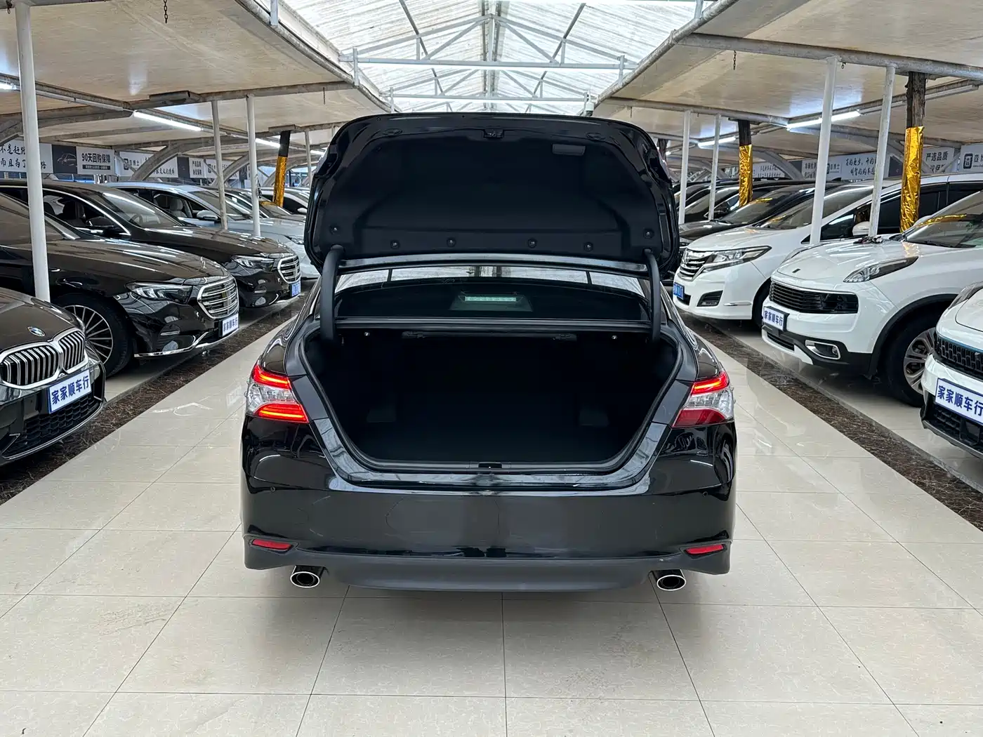 Toyota Camry 2021 2.0G Luxury Edition фото 7