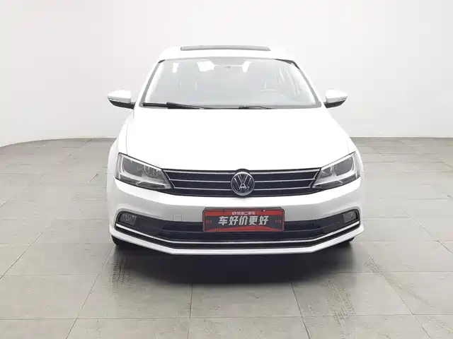 Volkswagen Sagitar 2015 1.6L Manual Comfort — фото 3