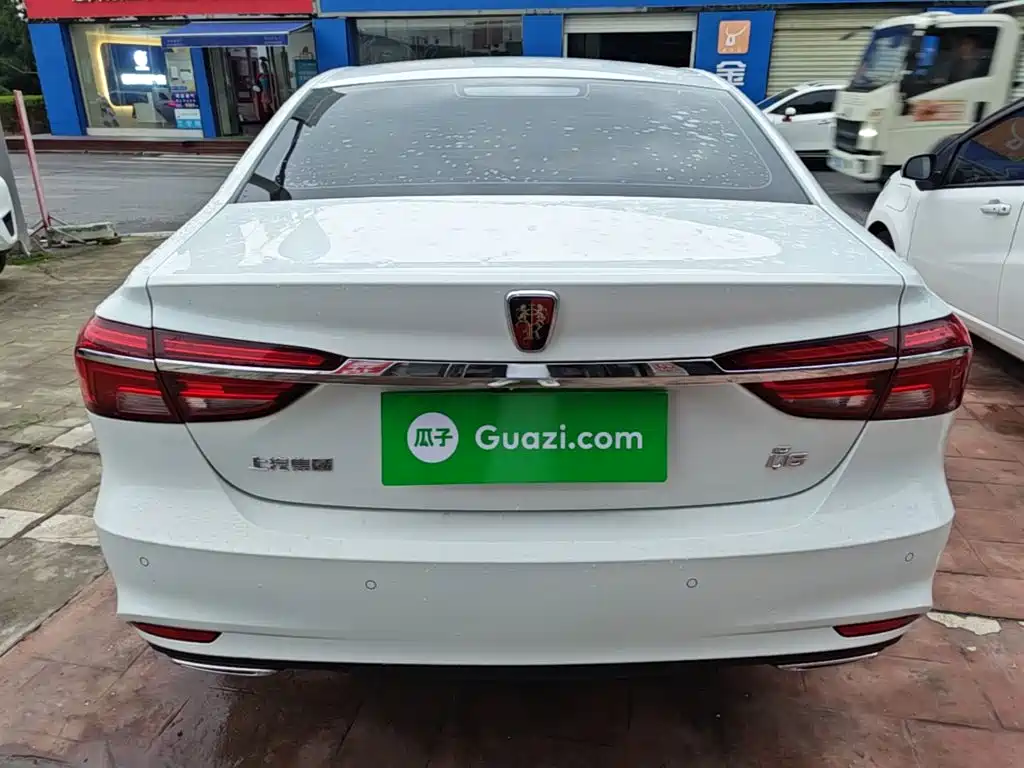 Фото 6 - Roewe i6