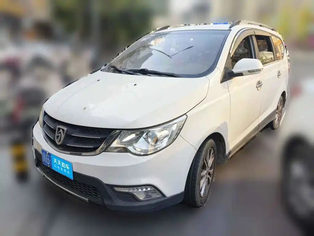 Baojun 730 2014 2014 1.5L Manual Comfort 7-seater