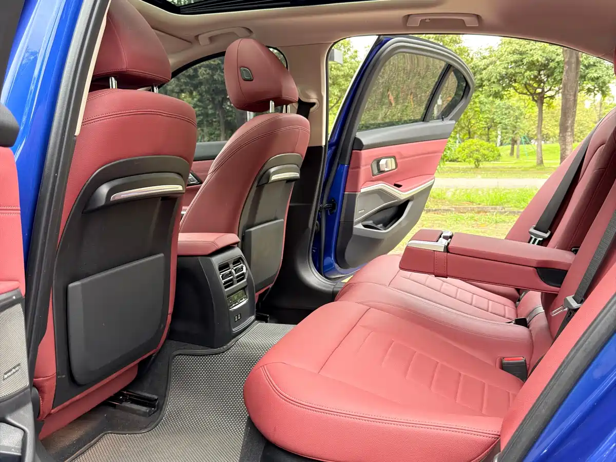 BMW 3 Series 2021 Facelift 325Li M Sport Shadow Edition фото 23