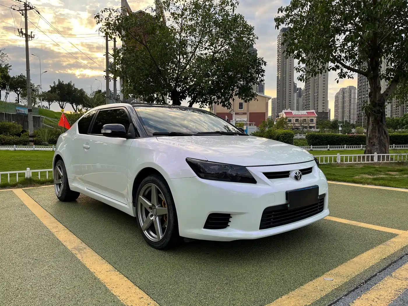 Toyota Zelos 2012 2011 2.5L Luxury Edition