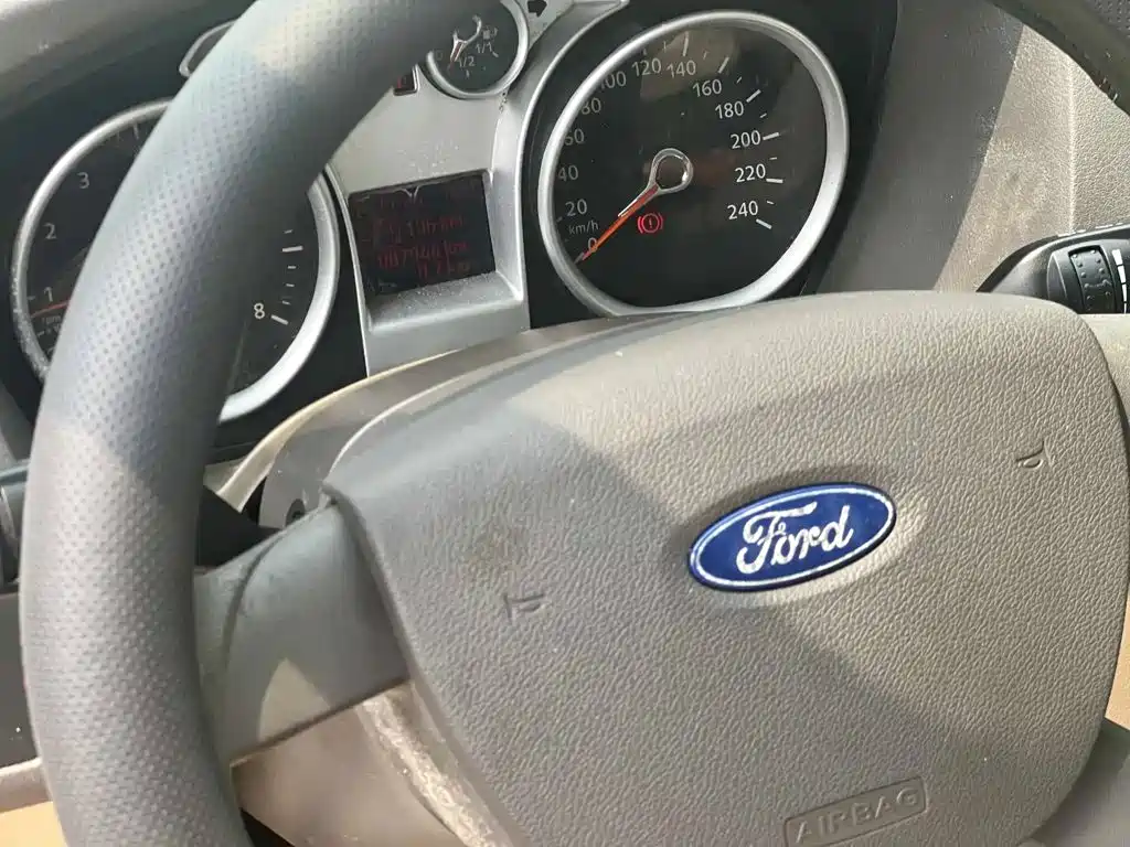 Ford Focus 2011 2011 Hatchback 1.8L Automatic Fashion