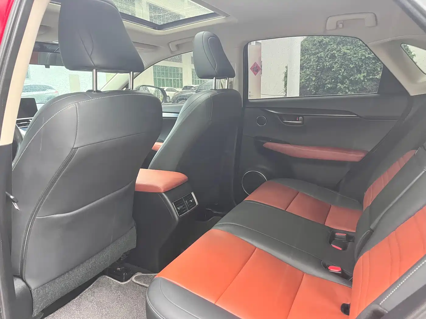 Фото 8 - Lexus NX