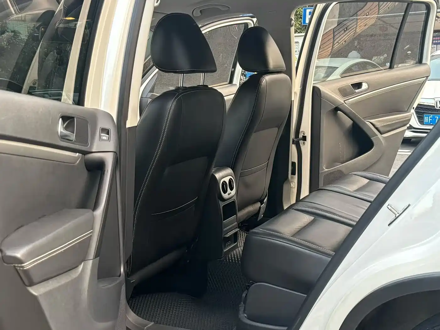 Volkswagen Tiguan 2016 Model 300TSI Automatic 2WD Comfort Edition фото 5