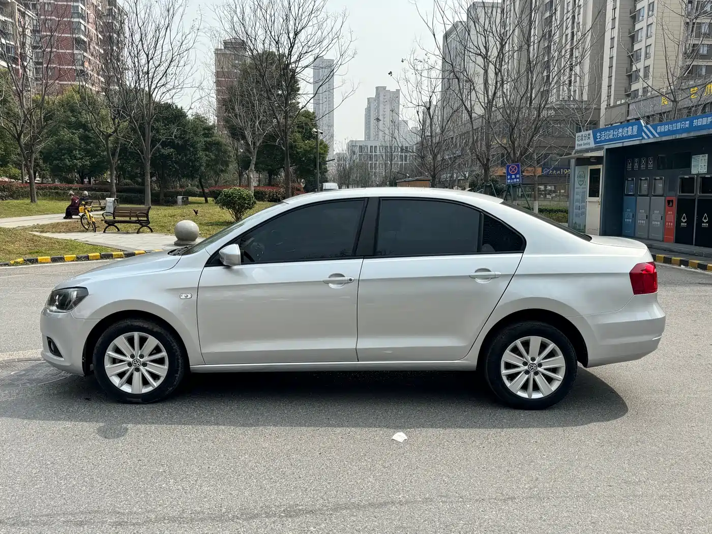Volkswagen Jetta 2015 Value Edition 1.6L Automatic Comfort фото 2