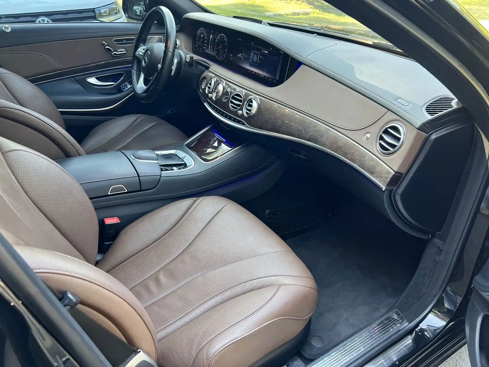 Фото 10 - Mercedes-Benz S-Class