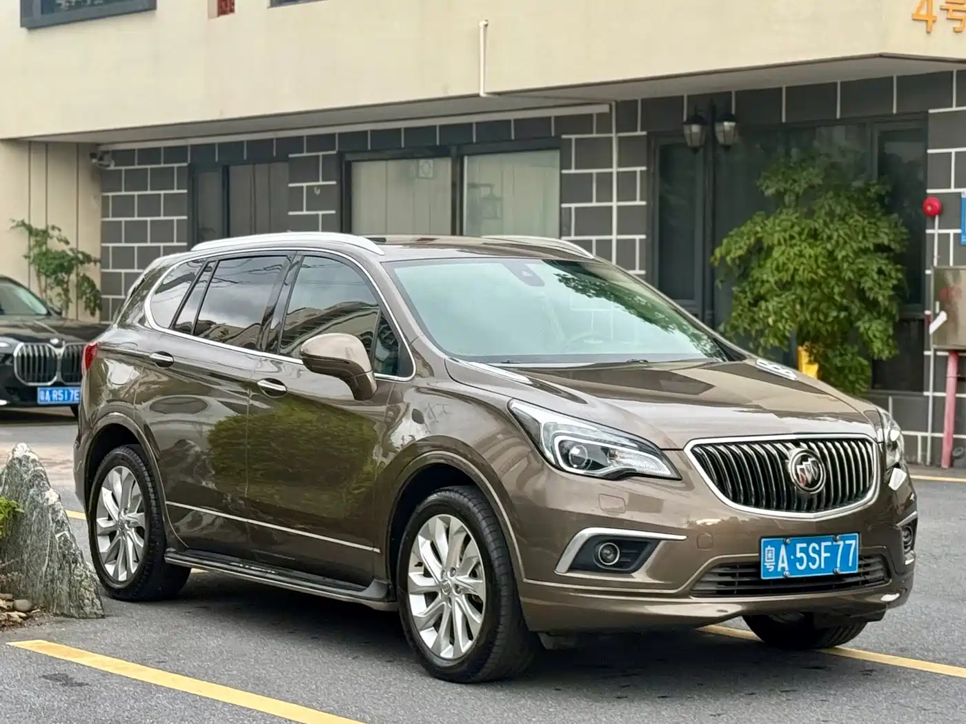 Фото 3 - Buick Envision Plus