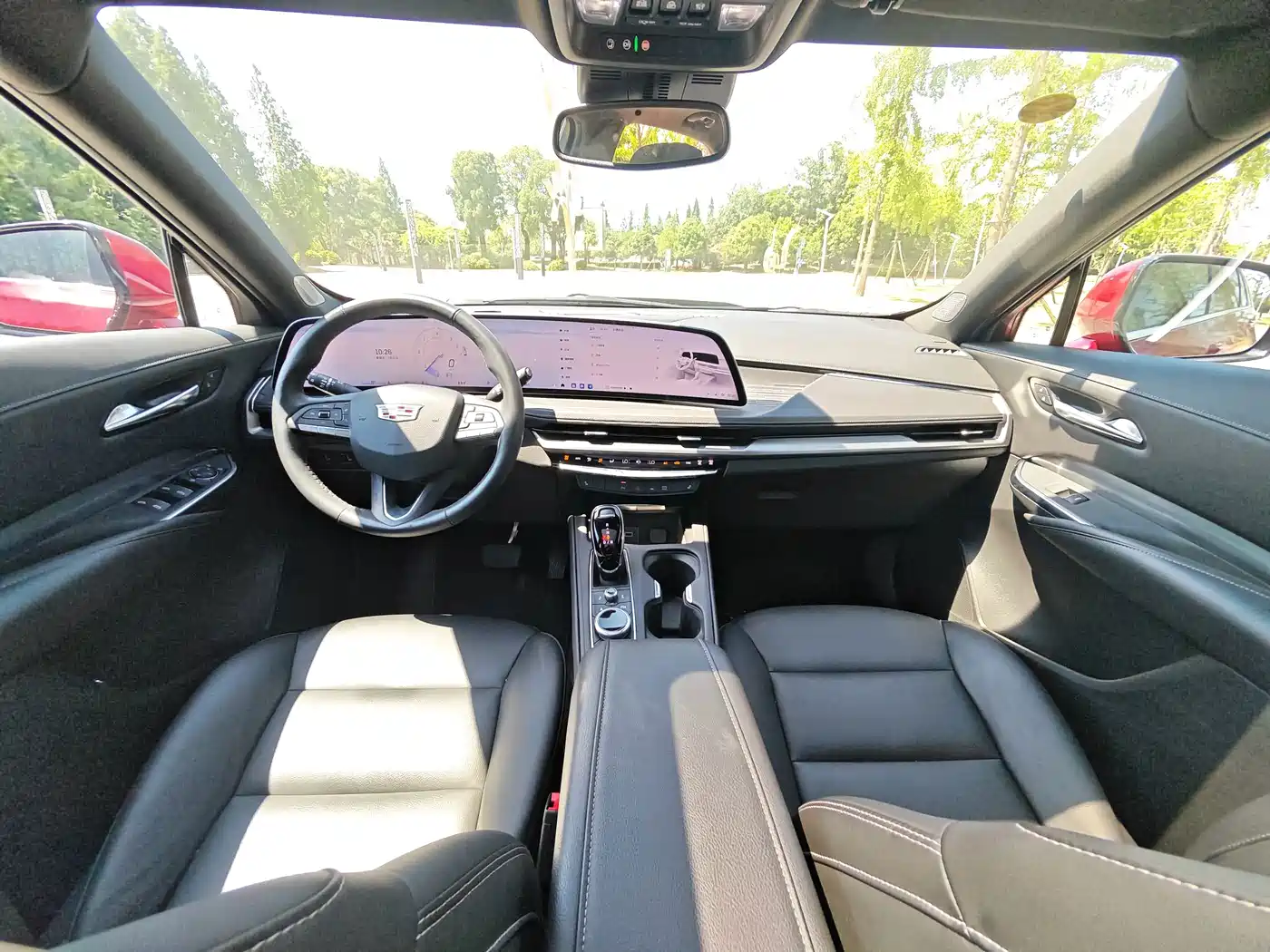 Cadillac XT4 2025 2024 28T 2WD Luxury