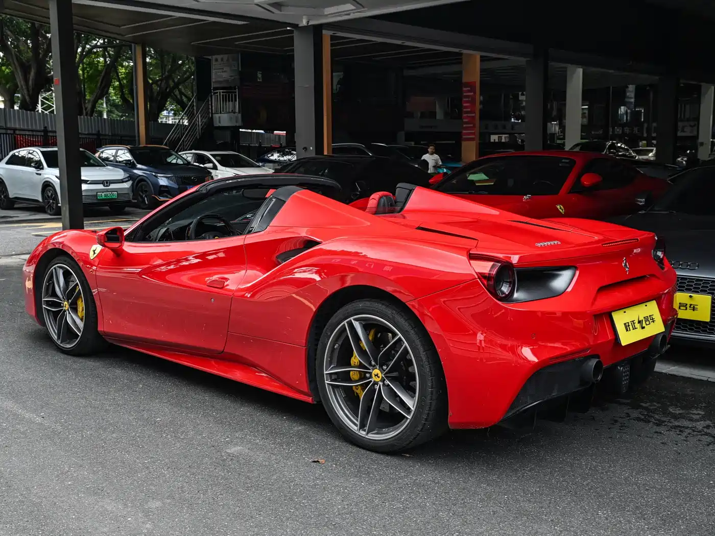 Ferrari 488 2019 2015 488 Spider
