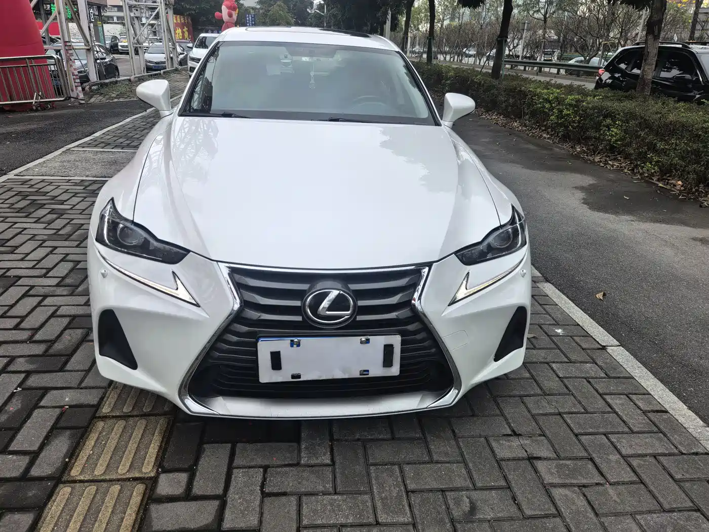 Lexus IS 2017 300 Leading Edition фото 2